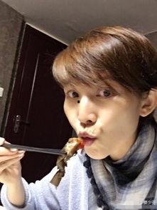 蔡少芬深夜吃瓜图片,揭秘娱乐圈幕后故事