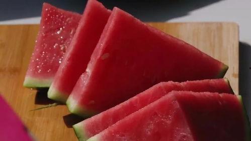 寻梦吃瓜,揭秘娱乐圈背后的甜蜜与苦涩