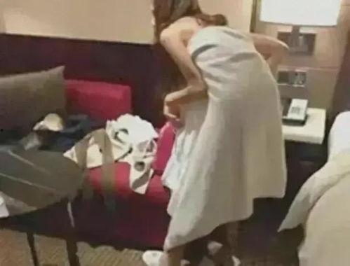 售楼女吃瓜视频,揭秘售楼日常趣事