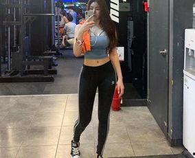 健身女吃瓜,揭秘健身达人的饮食秘诀与生活态度